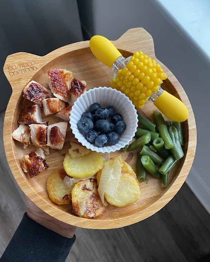 Finger Food Feast: Chicken, Potatoes, Corn, Beans, and Blueberries