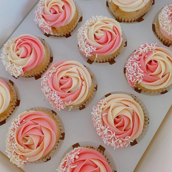 Floral Buttercream Rose Cupcakes