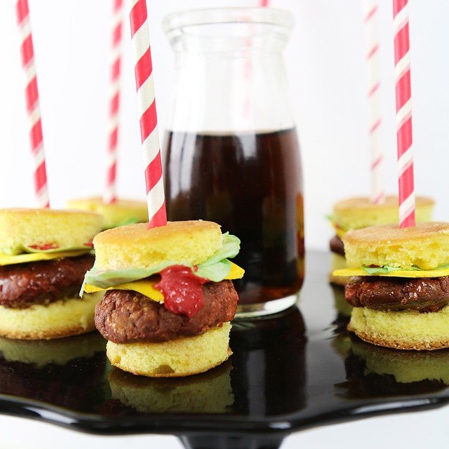 .Bite-Sized BBQ Delights: Mini Burgers for Your Baby-Q
