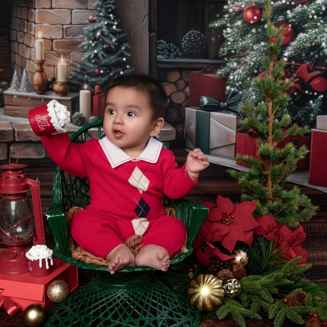18 First Christmas Outfit Ideas for Babies & Toddlers — free download
