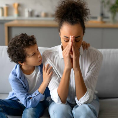 How To Be A Mindful Parent Even When You’re Stressed