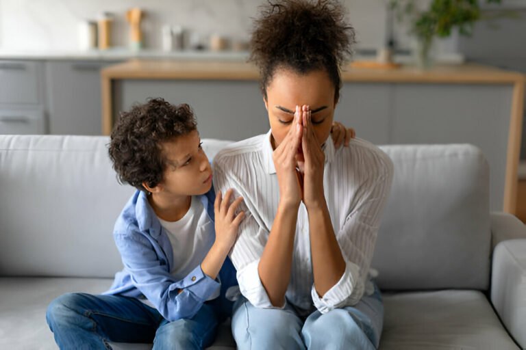 How To Be A Mindful Parent Even When You’re Stressed