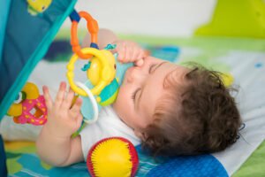 When Do Babies Start Teething? Complete Timeline & Symptoms Guide